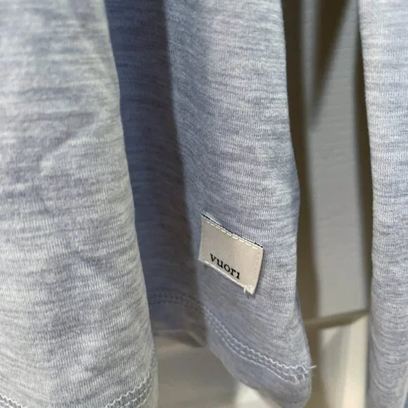 NEW Vuori Womens Long Sleeve Lux Crew Performance Tee NWT XL Platinum Heather - Picture 3 of 10